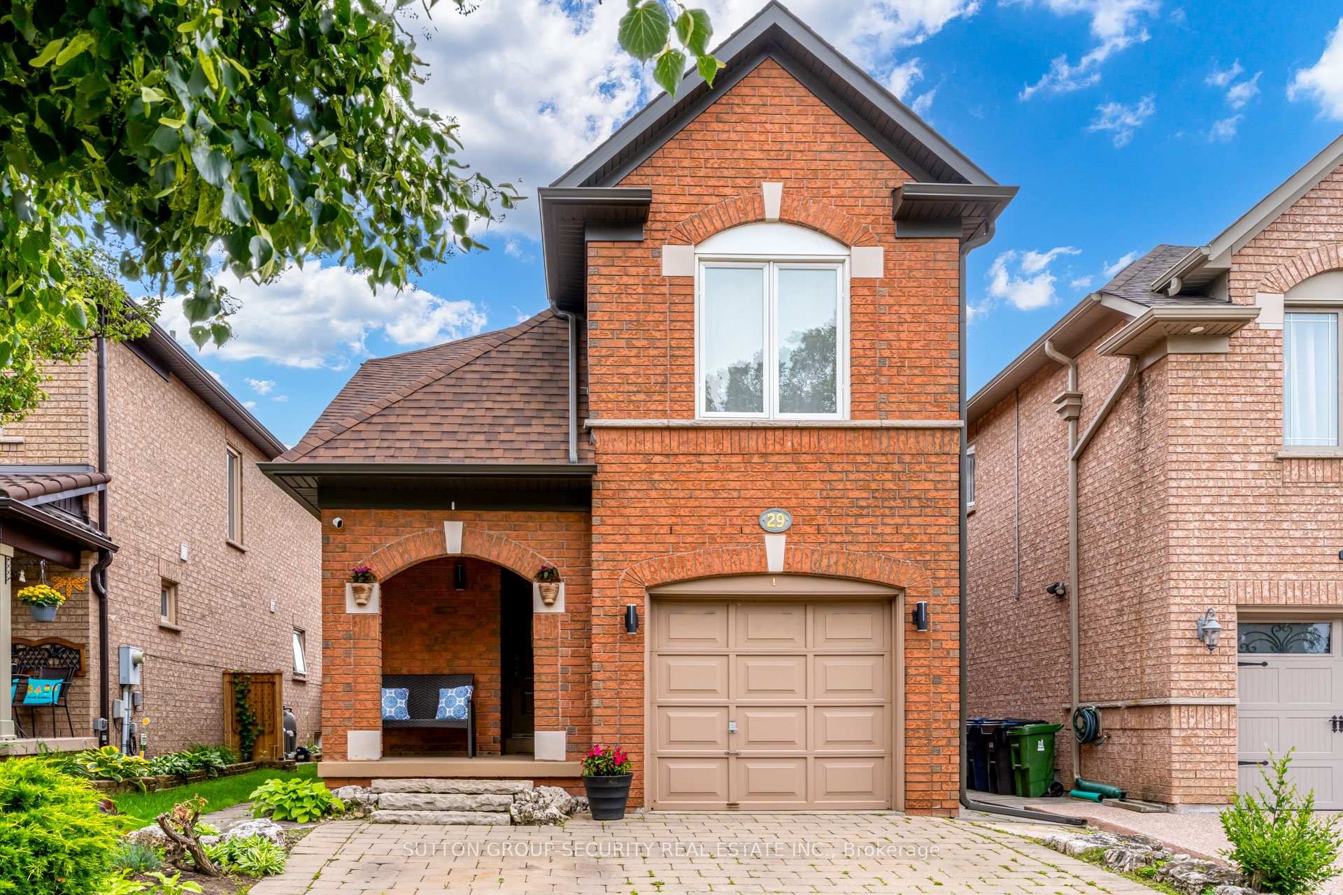 29 Rory Rd, Toronto, ON M6L3E9 | 3 Bedroom 3 Bathroom Detached House | Image 1