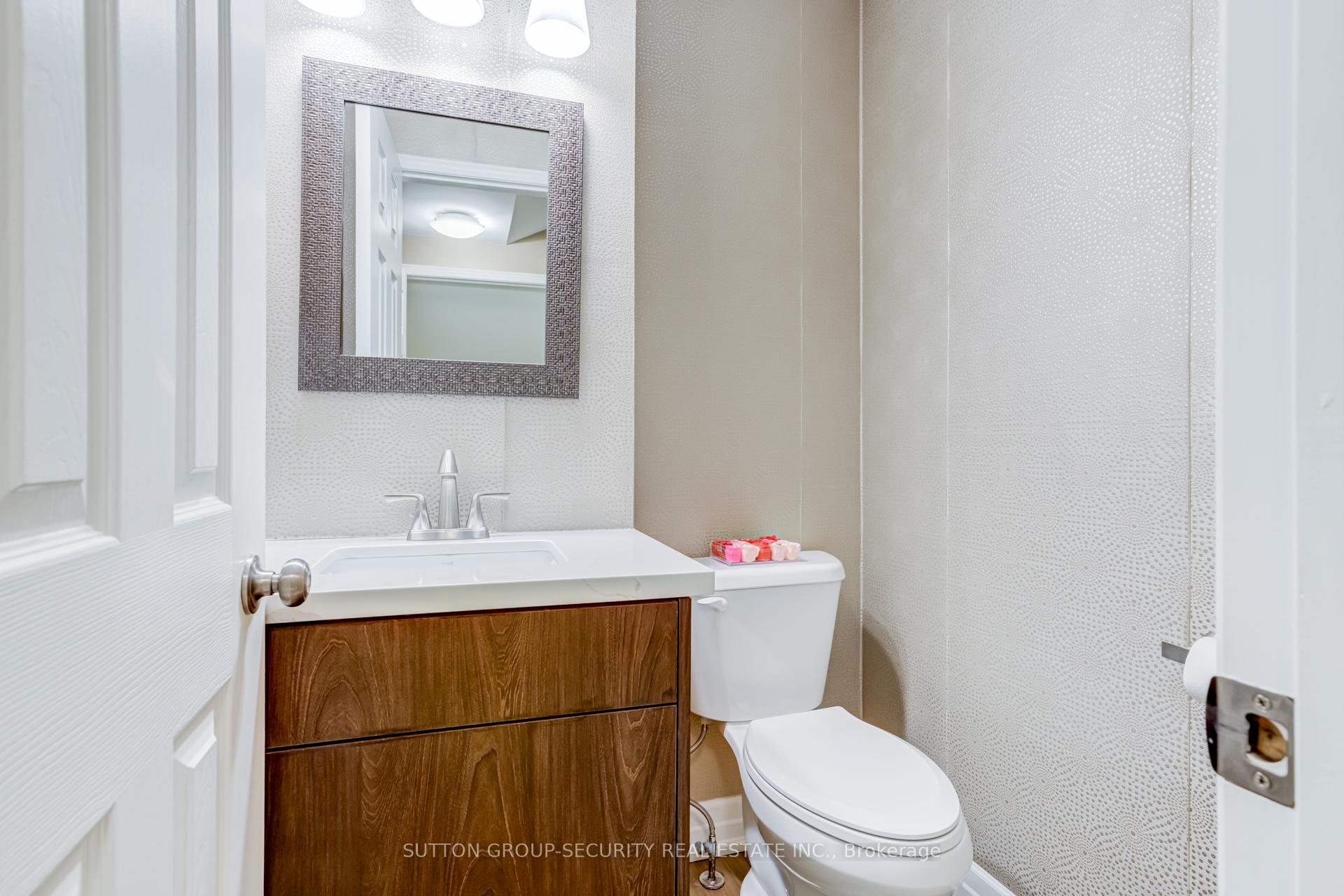 29 Rory Rd, Toronto, ON M6L3E9 | 3 Bedroom 3 Bathroom Detached House | Image 10