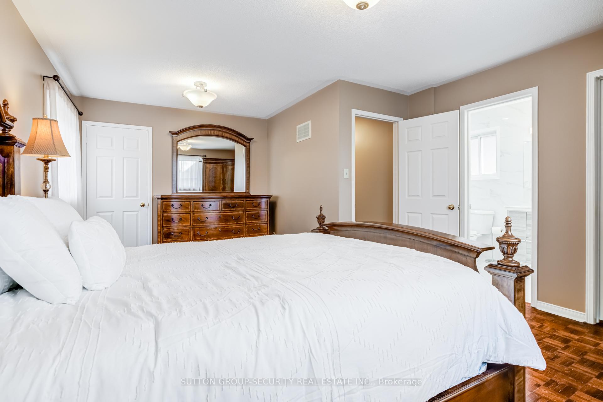 29 Rory Rd, Toronto, ON M6L3E9 | 3 Bedroom 3 Bathroom Detached House | Image 16