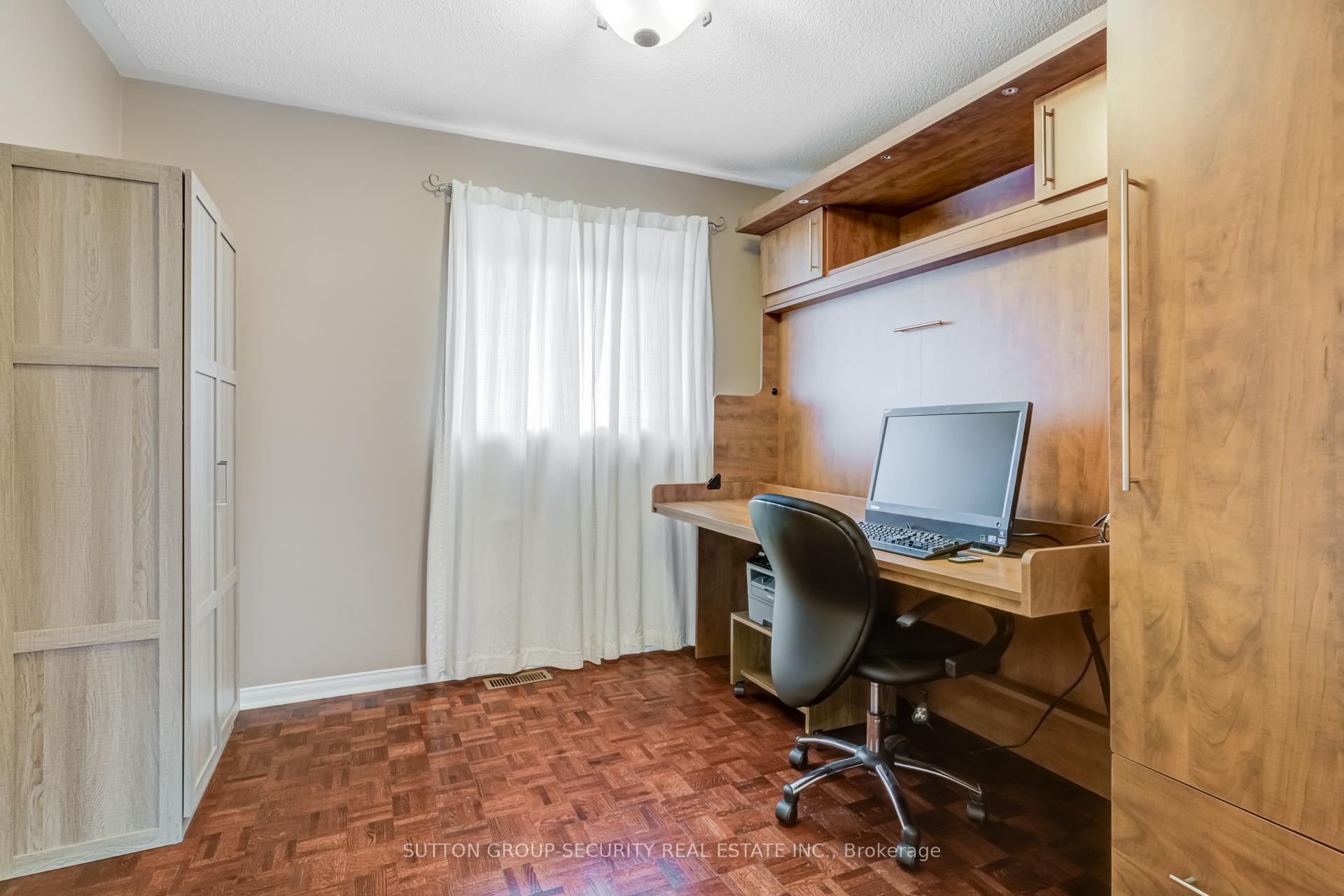 29 Rory Rd, Toronto, ON M6L3E9 | 3 Bedroom 3 Bathroom Detached House | Image 20