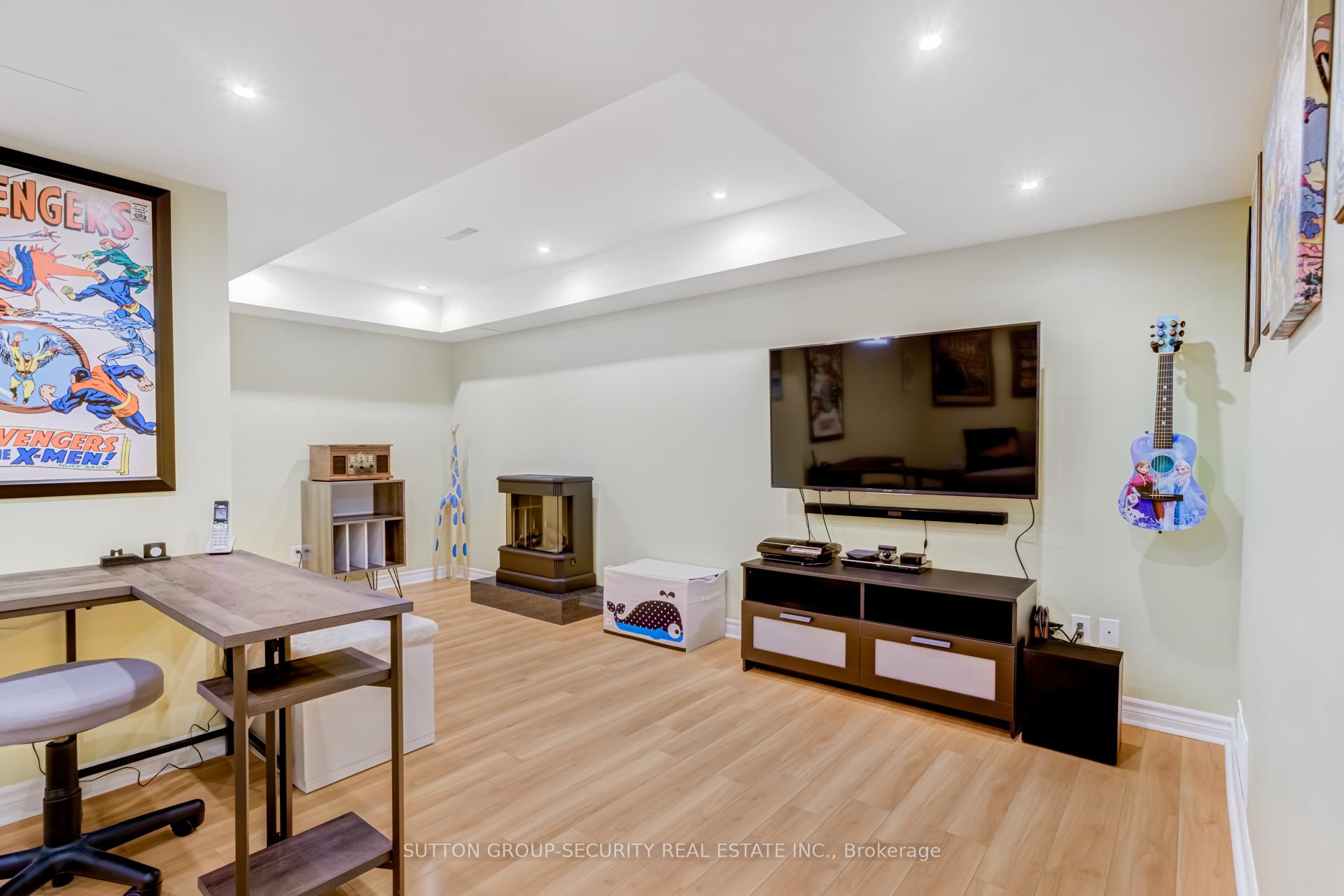 29 Rory Rd, Toronto, ON M6L3E9 | 3 Bedroom 3 Bathroom Detached House | Image 27