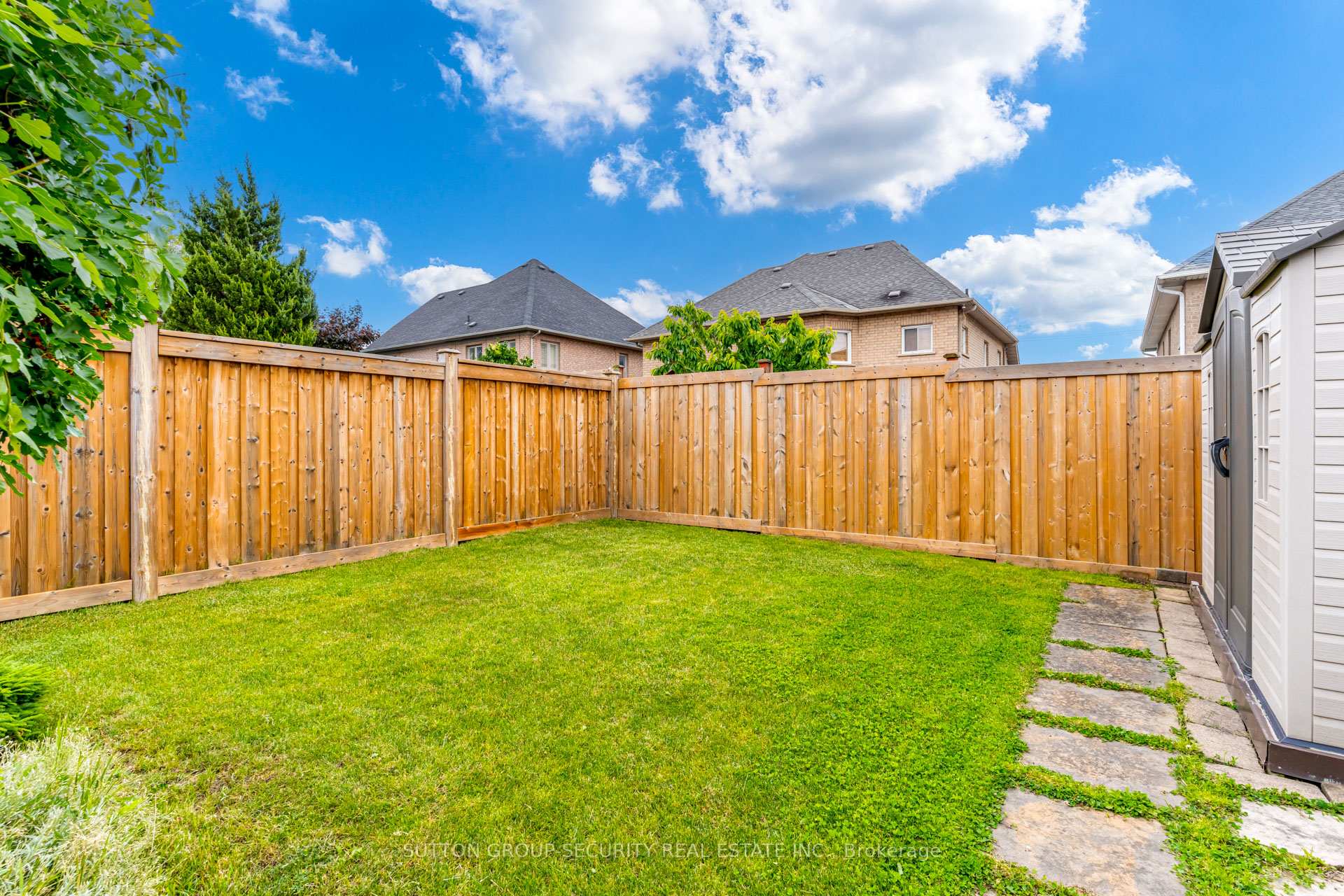 29 Rory Rd, Toronto, ON M6L3E9 | 3 Bedroom 3 Bathroom Detached House | Image 33