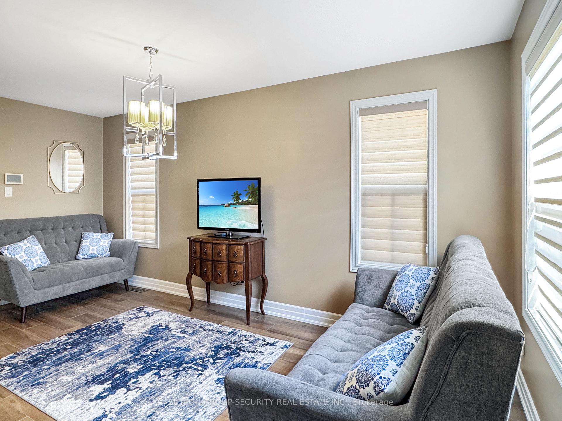 29 Rory Rd, Toronto, ON M6L3E9 | 3 Bedroom 3 Bathroom Detached House | Image 8