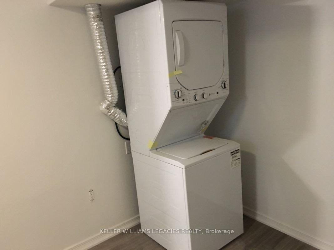 142 Silverthorn Ave, Toronto, ON M6N3K3 | 3 Bedroom 3 Bathroom Semi-Detached House | Image 10