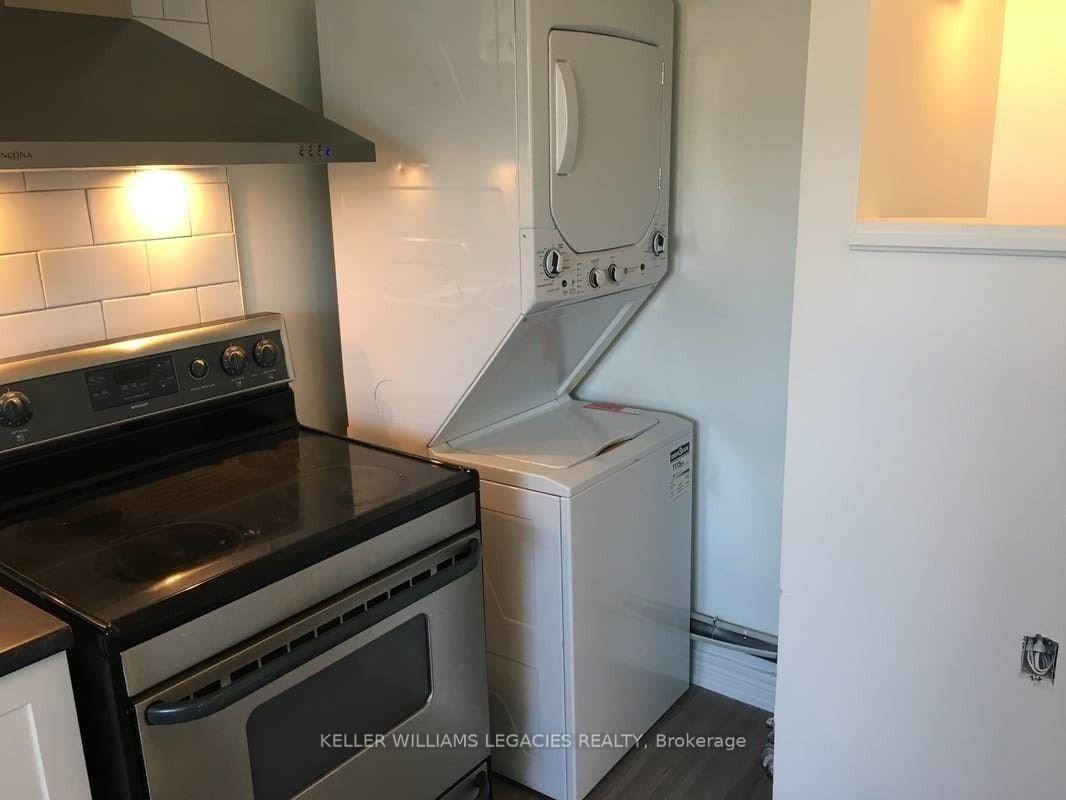 142 Silverthorn Ave, Toronto, ON M6N3K3 | 3 Bedroom 3 Bathroom Semi-Detached House | Image 14