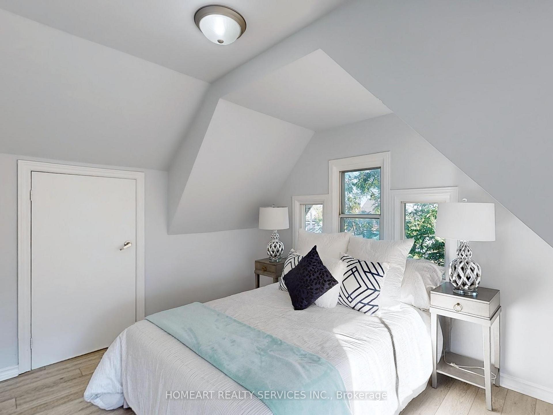 134 Millicent St, Toronto, ON M6H1W4 | 6 Bedroom 7 Bathroom Detached House | Image 11