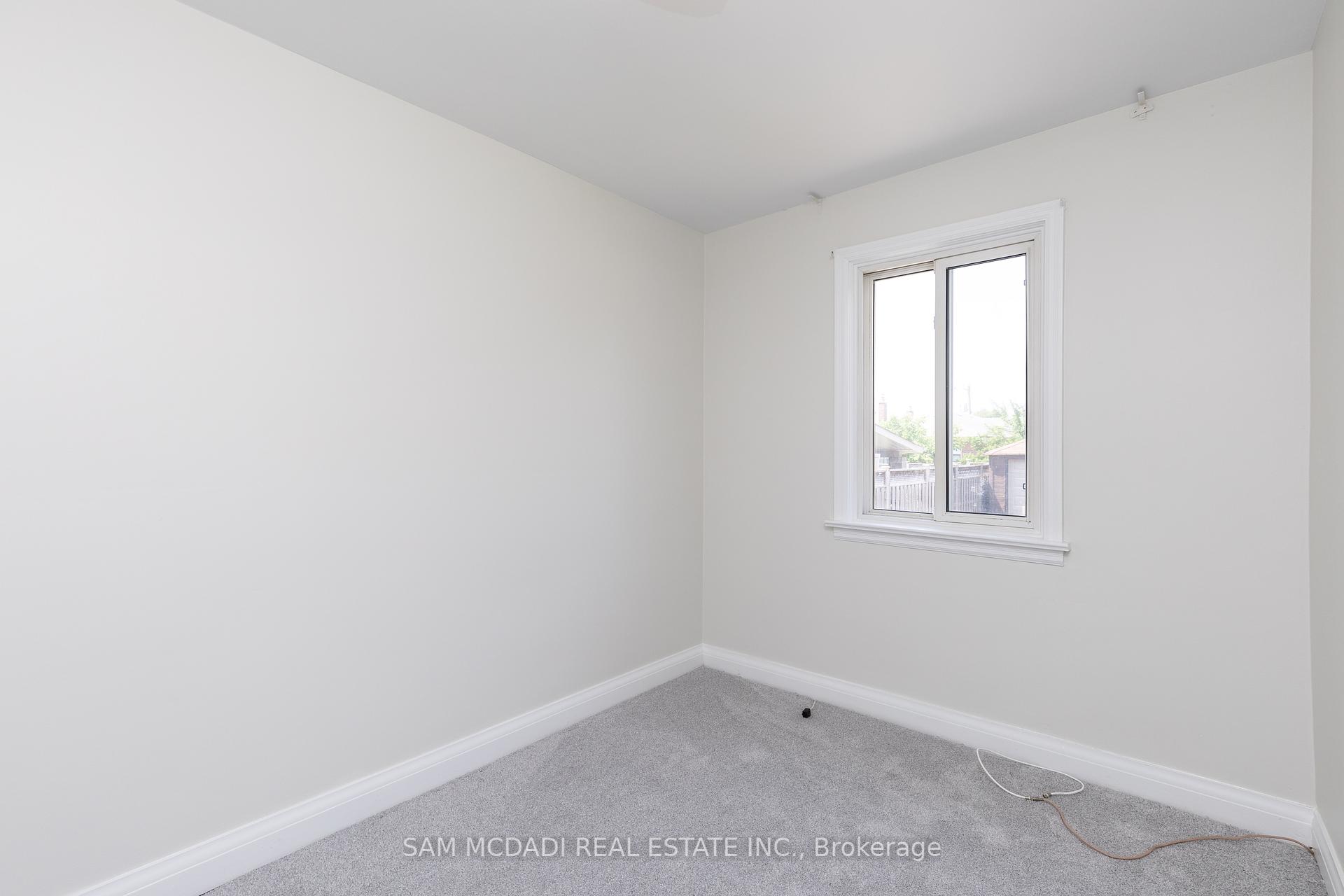 64 Dorking Cres, Toronto, ON M3M2B6 | 3 Bedroom 2 Bathroom Detached House | Image 15