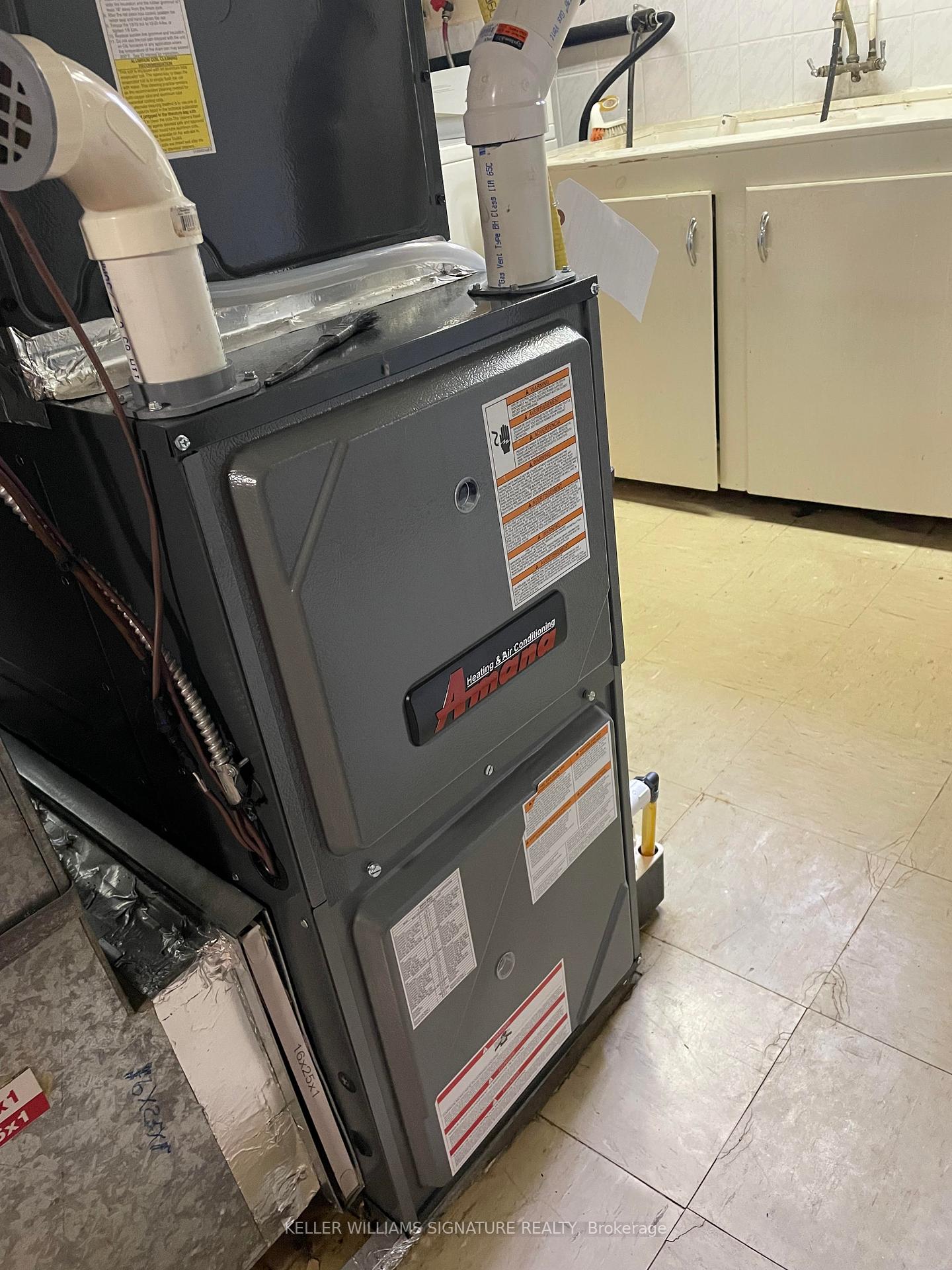 18 Heslop Dr, Toronto, ON M8W4R1 | 3 Bedroom 2 Bathroom Detached House | Image 18