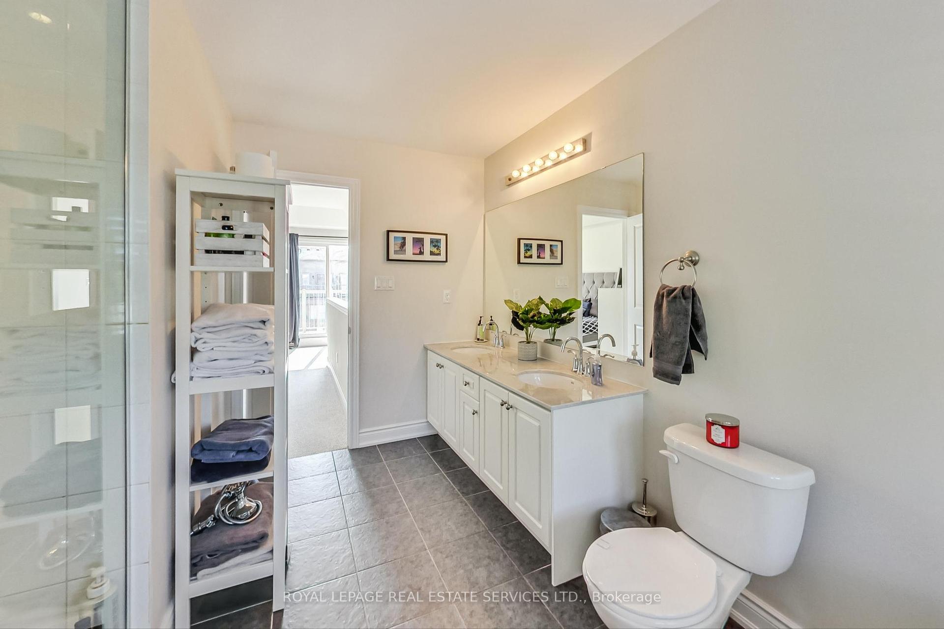 1022A Islington Ave, Toronto, ON M8Z0E5 | 3 Bedroom 3 Bathroom Condo Townhouse | Image 21