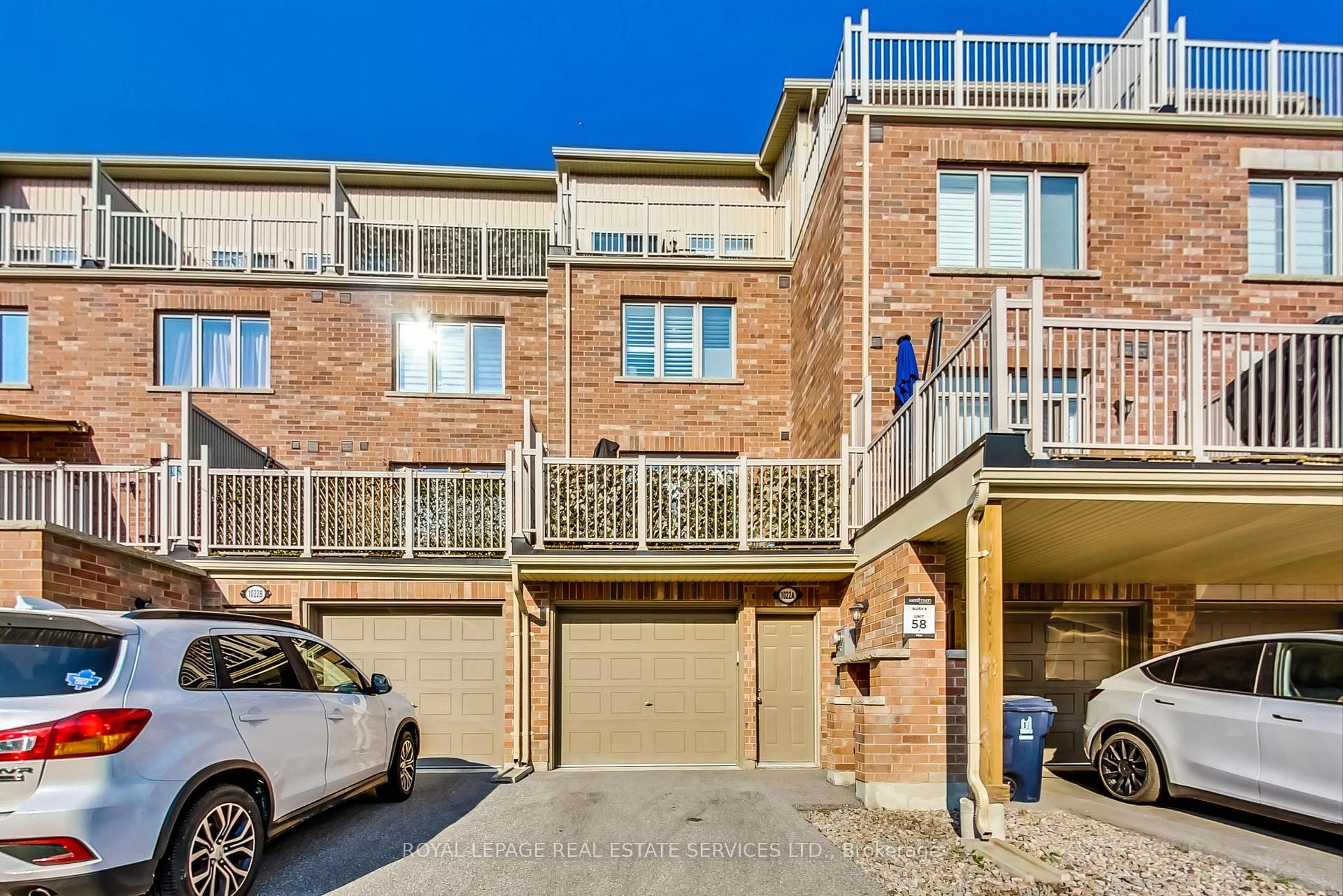 1022A Islington Ave, Toronto, ON M8Z0E5 | 3 Bedroom 3 Bathroom Condo Townhouse | Image 27