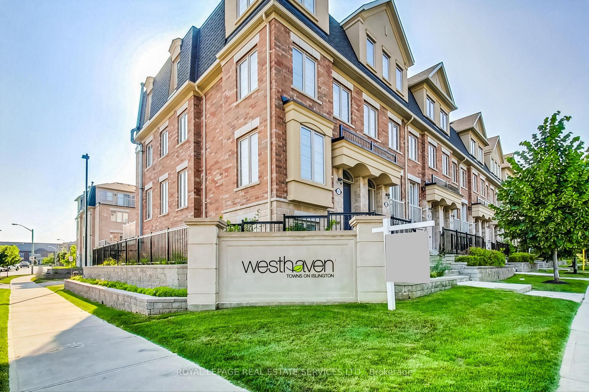 1022A Islington Ave, Toronto, ON M8Z0E5 | 3 Bedroom 3 Bathroom Condo Townhouse | Image 4