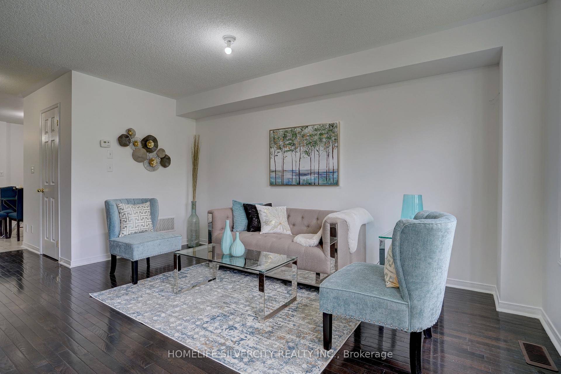 37 Sergio Marchi St, Toronto, ON M3L0E5 | 3 Bedroom 4 Bathroom Freehold Townhouse | Image 3