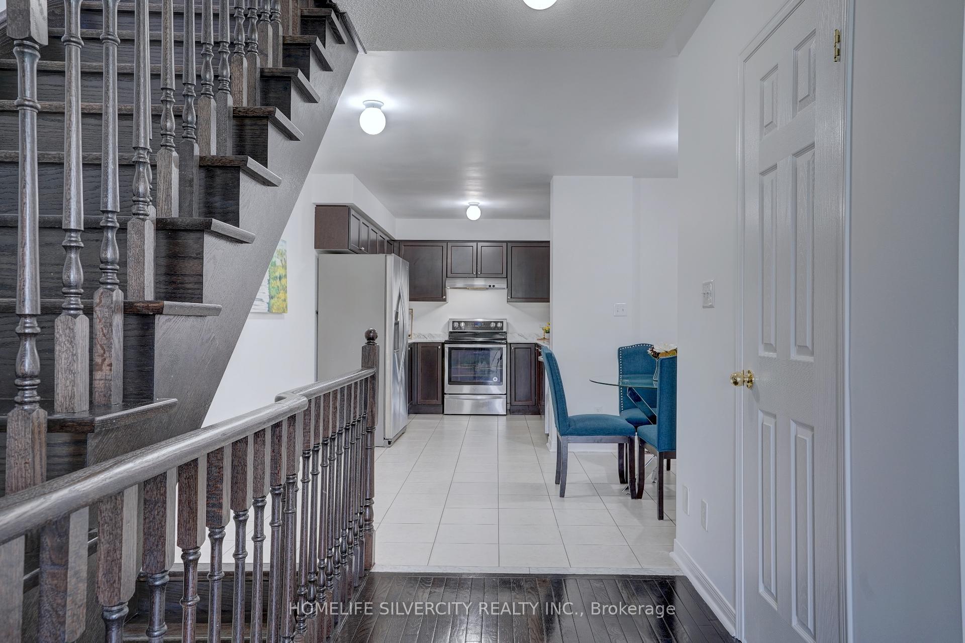 37 Sergio Marchi St, Toronto, ON M3L0E5 | 3 Bedroom 4 Bathroom Freehold Townhouse | Image 5