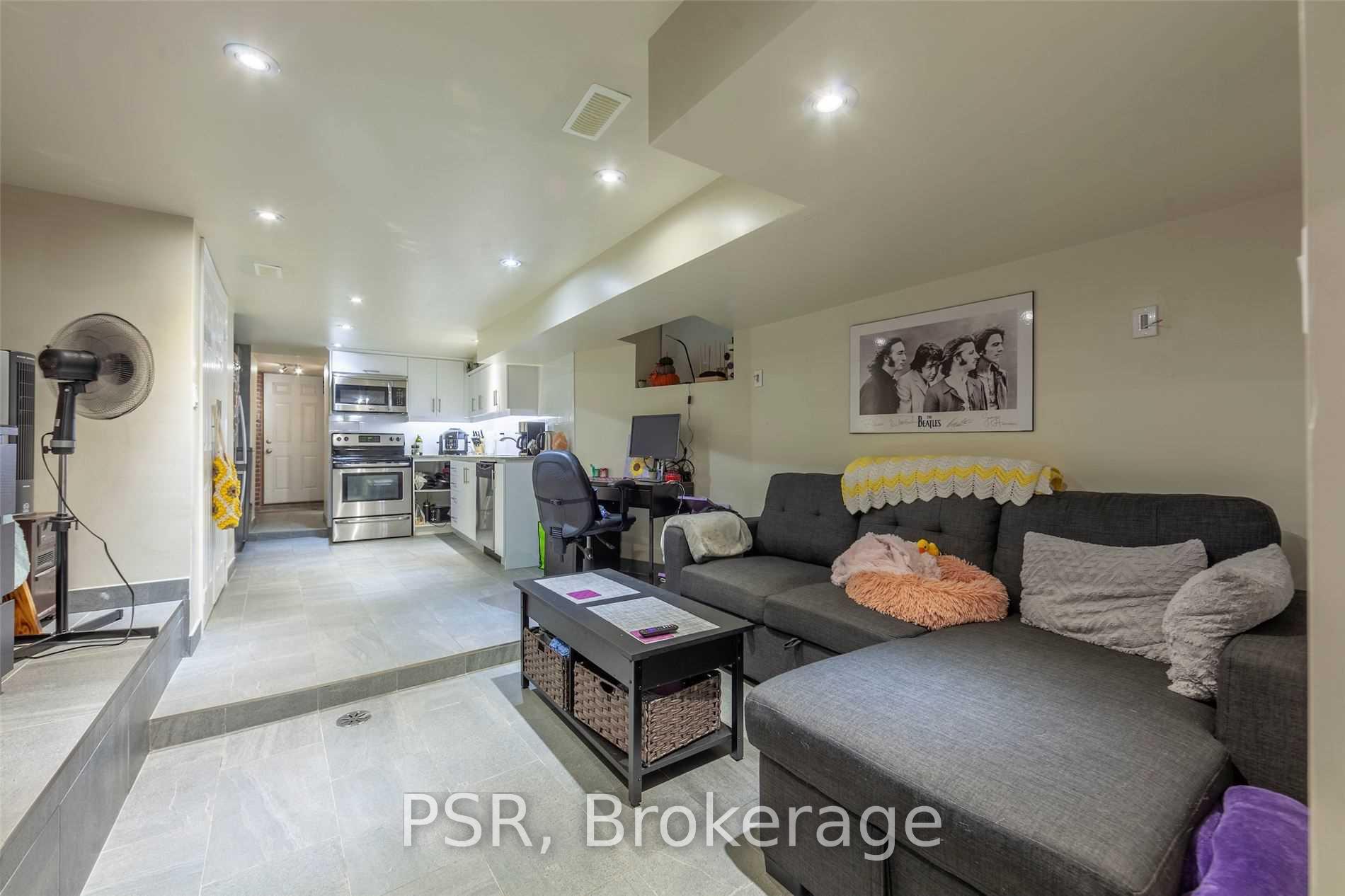 401 Symington Ave, Toronto, ON M6N2W4 | 3 Bedroom 3 Bathroom Semi-Detached House | Image 15