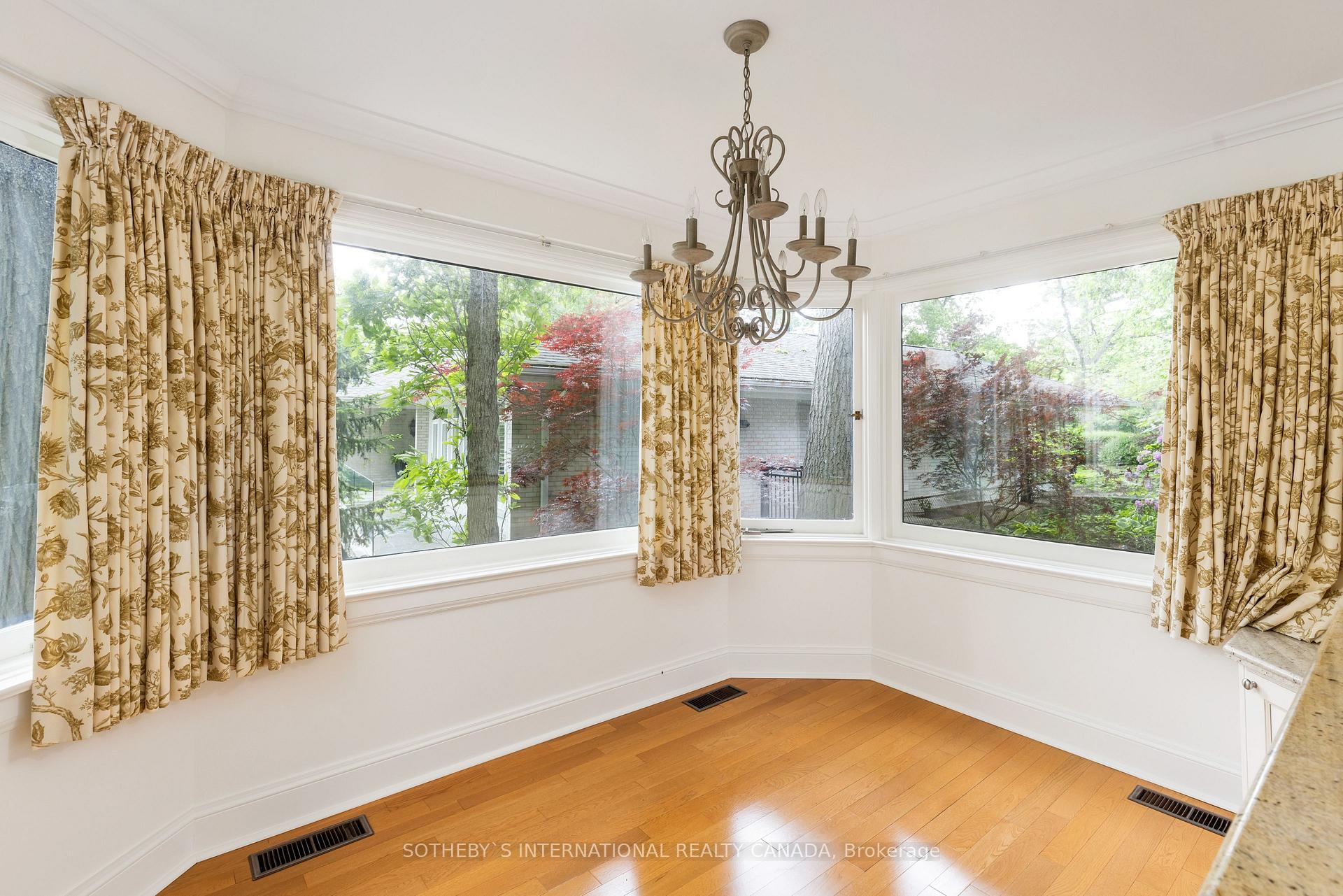 38 Edenbrook Hill, Toronto, ON M9A3Z6 | 4 Bedroom 4 Bathroom Detached House | Image 12