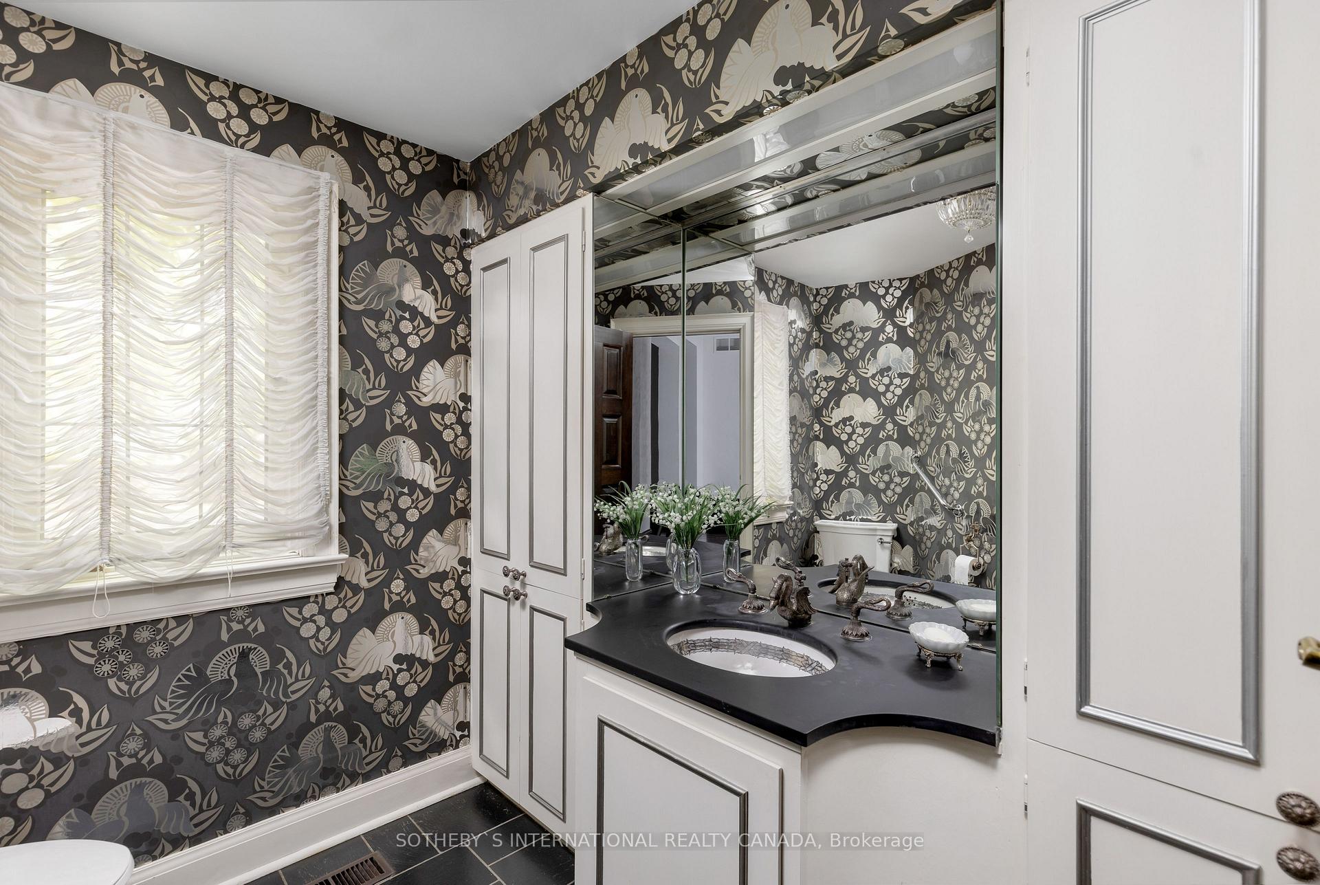 38 Edenbrook Hill, Toronto, ON M9A3Z6 | 4 Bedroom 4 Bathroom Detached House | Image 15