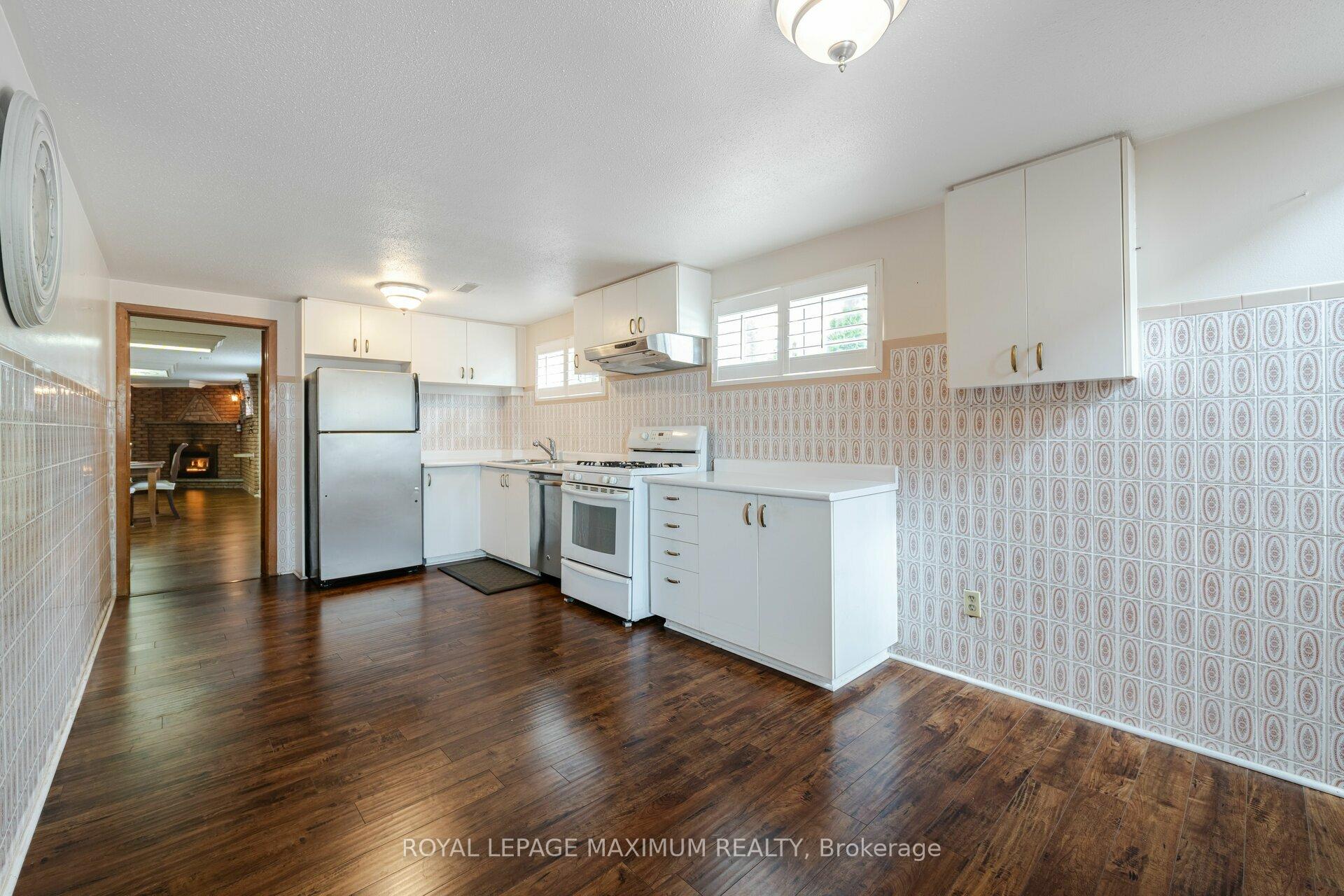 124 Firgrove Cres, Toronto, ON M3N1K6 | 3 Bedroom 2 Bathroom Semi-Detached House | Image 24