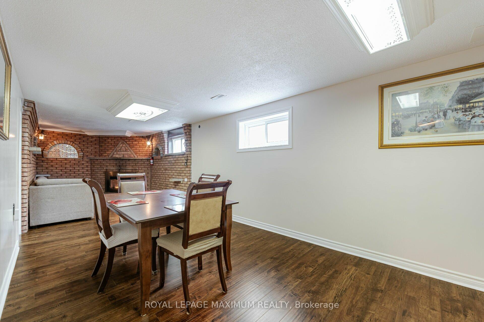 124 Firgrove Cres, Toronto, ON M3N1K6 | 3 Bedroom 2 Bathroom Semi-Detached House | Image 29
