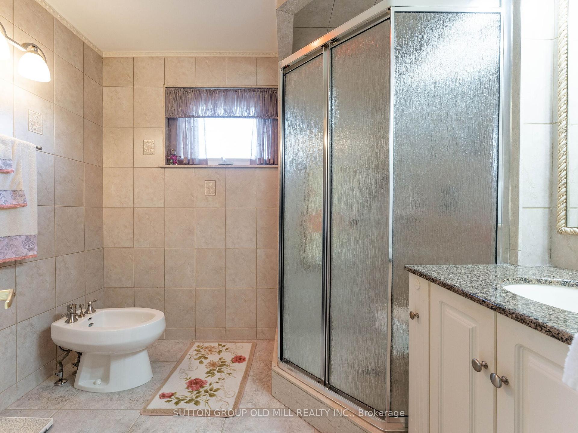 31 Demaris Ave, Toronto, ON M3N1M2 | 3 Bedroom 2 Bathroom Semi-Detached House | Image 20