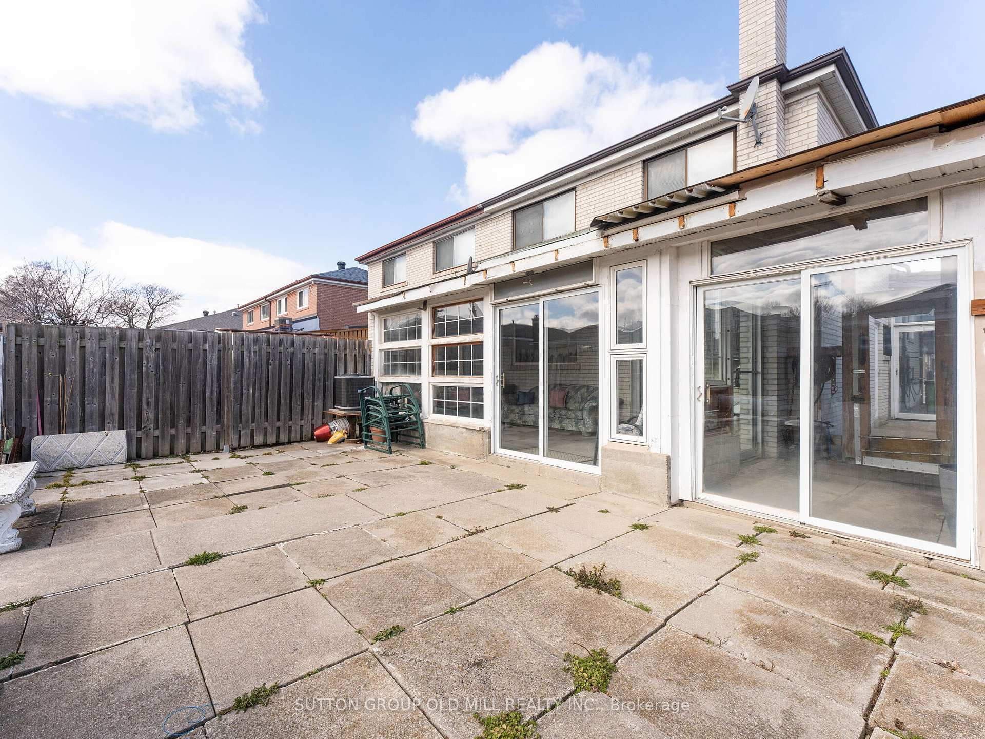 31 Demaris Ave, Toronto, ON M3N1M2 | 3 Bedroom 2 Bathroom Semi-Detached House | Image 31