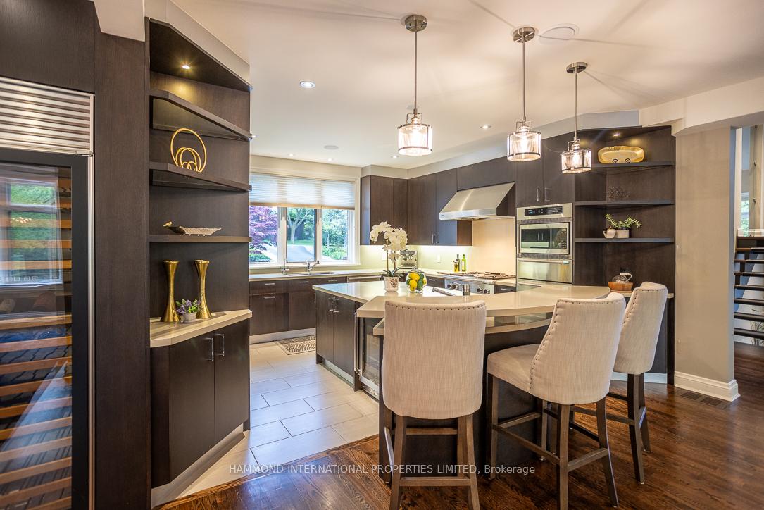 102 North Dr N, Toronto, ON M9A4R2 | 4 Bedroom 5 Bathroom Detached House | Image 10