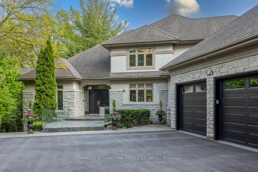 102 North Dr N, Toronto, ON M9A4R2 | 4 Bedroom 5 Bathroom Detached House | Image 2