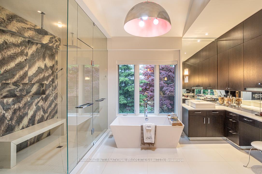 102 North Dr N, Toronto, ON M9A4R2 | 4 Bedroom 5 Bathroom Detached House | Image 20