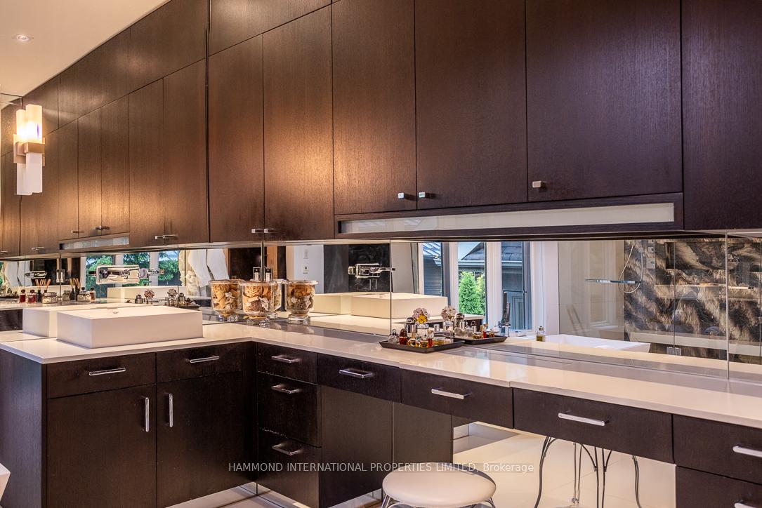 102 North Dr N, Toronto, ON M9A4R2 | 4 Bedroom 5 Bathroom Detached House | Image 22