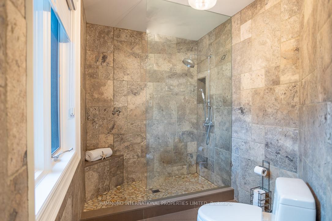 102 North Dr N, Toronto, ON M9A4R2 | 4 Bedroom 5 Bathroom Detached House | Image 25