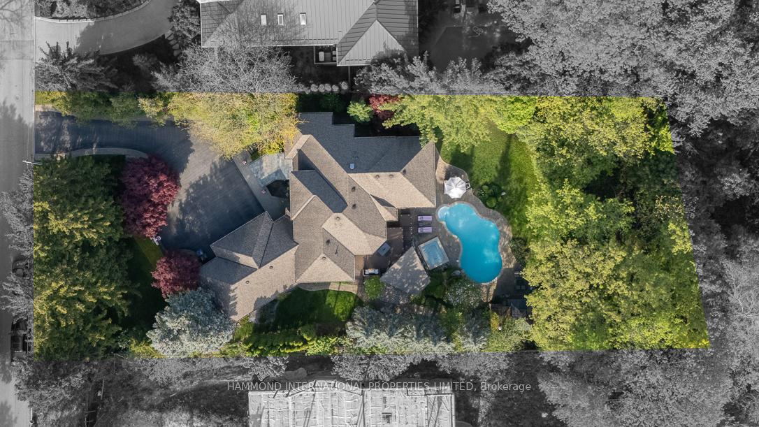 102 North Dr N, Toronto, ON M9A4R2 | 4 Bedroom 5 Bathroom Detached House | Image 34