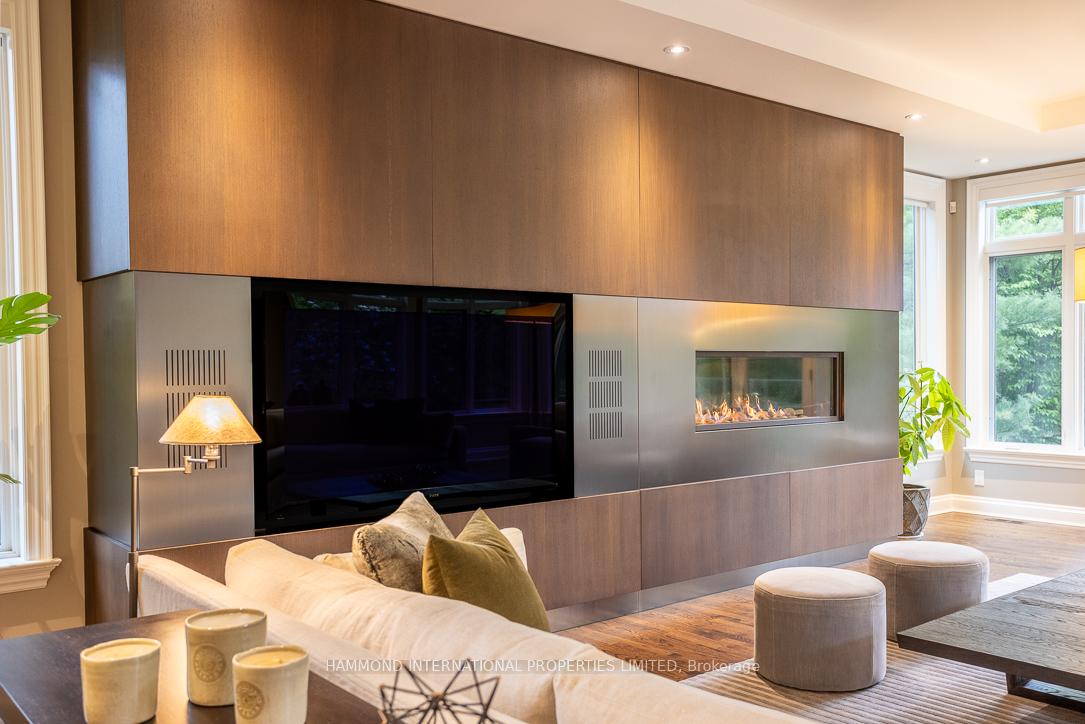 102 North Dr N, Toronto, ON M9A4R2 | 4 Bedroom 5 Bathroom Detached House | Image 8