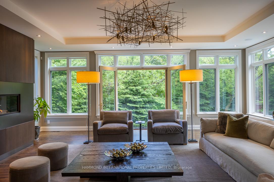 102 North Dr N, Toronto, ON M9A4R2 | 4 Bedroom 5 Bathroom Detached House | Image 9