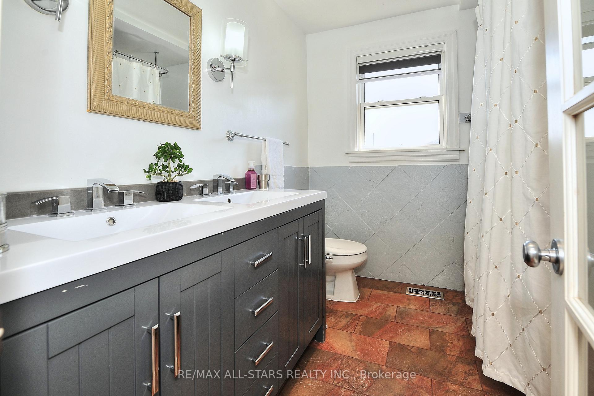 97 DANESBURY Ave, Toronto, ON M6B3L3 | 4 Bedroom 3 Bathroom Detached House | Image 16