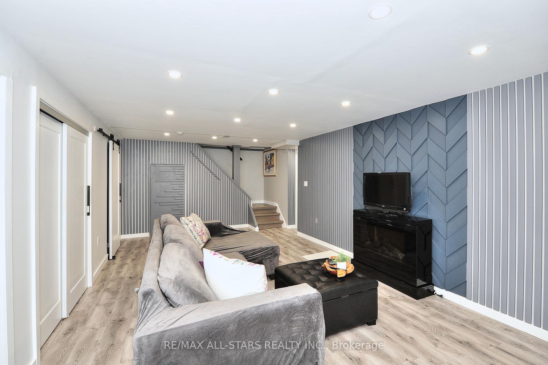 97 DANESBURY Ave, Toronto, ON M6B3L3 | 4 Bedroom 3 Bathroom Detached House | Image 18