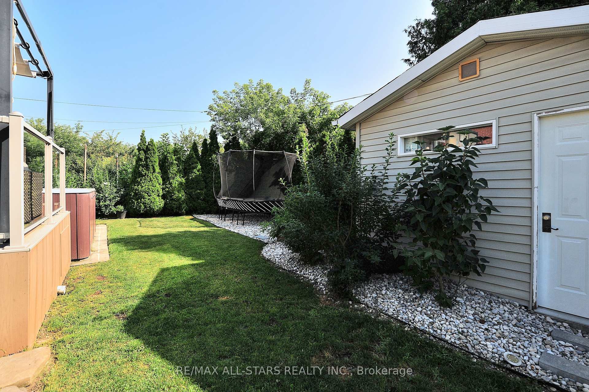 97 DANESBURY Ave, Toronto, ON M6B3L3 | 4 Bedroom 3 Bathroom Detached House | Image 27