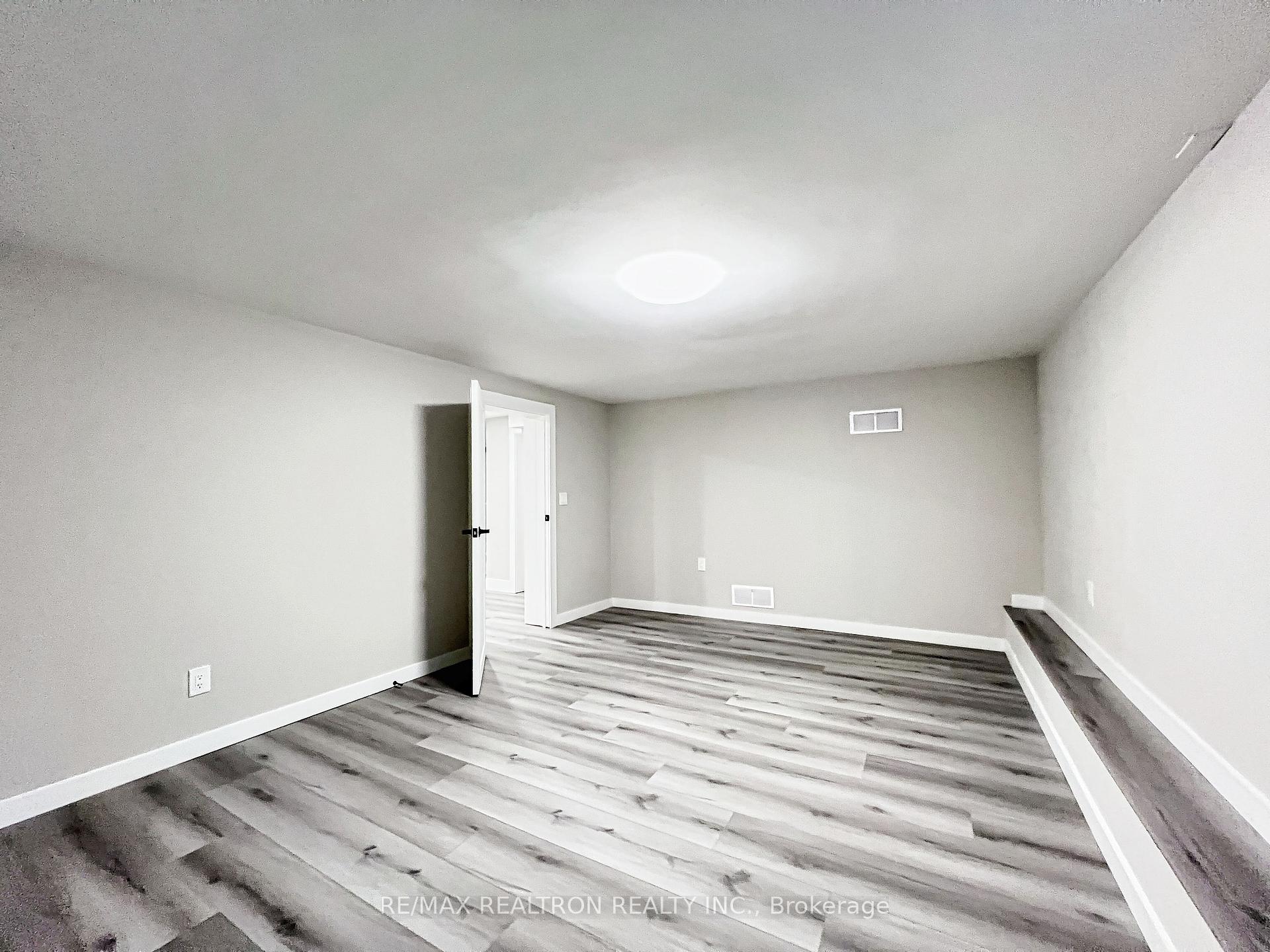 94 Anglesey Blvd, Toronto, ON M9A3C4 | 4 Bedroom 3 Bathroom Detached House | Image 24