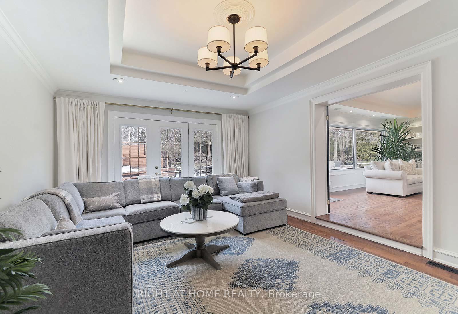 6 Hunthill Crt, Toronto, ON M9A4A2 | 4 Bedroom 7 Bathroom Detached House | Image 11