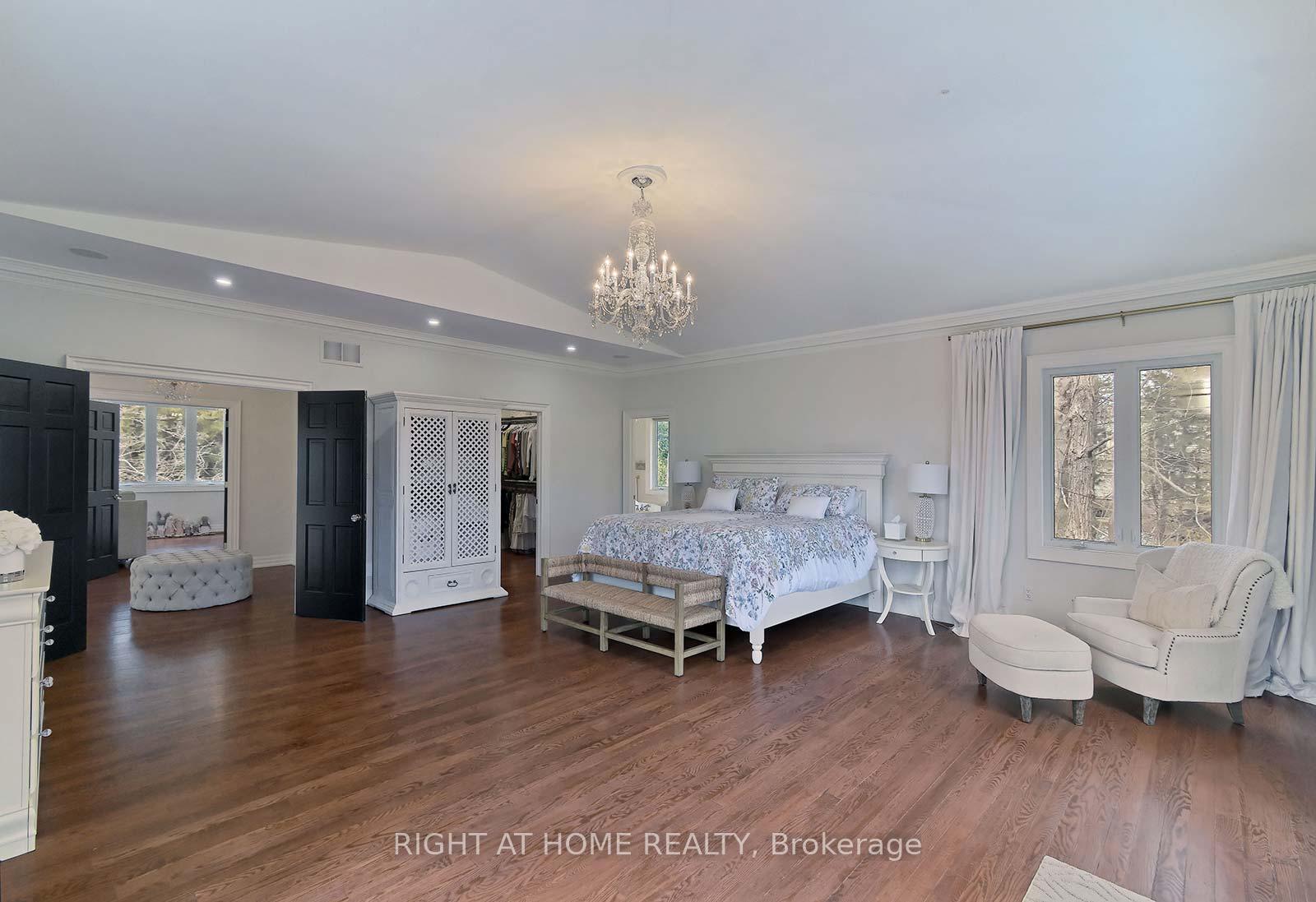 6 Hunthill Crt, Toronto, ON M9A4A2 | 4 Bedroom 7 Bathroom Detached House | Image 19
