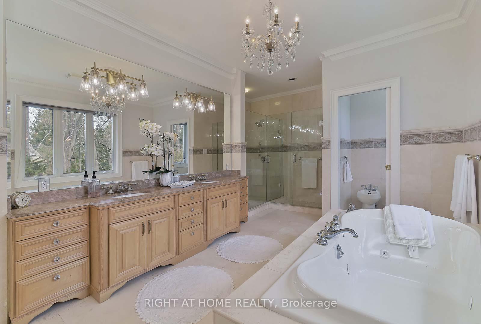 6 Hunthill Crt, Toronto, ON M9A4A2 | 4 Bedroom 7 Bathroom Detached House | Image 22