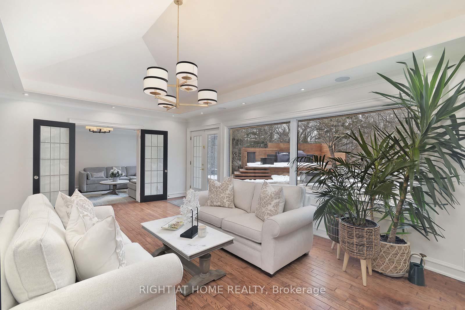 6 Hunthill Crt, Toronto, ON M9A4A2 | 4 Bedroom 7 Bathroom Detached House | Image 5