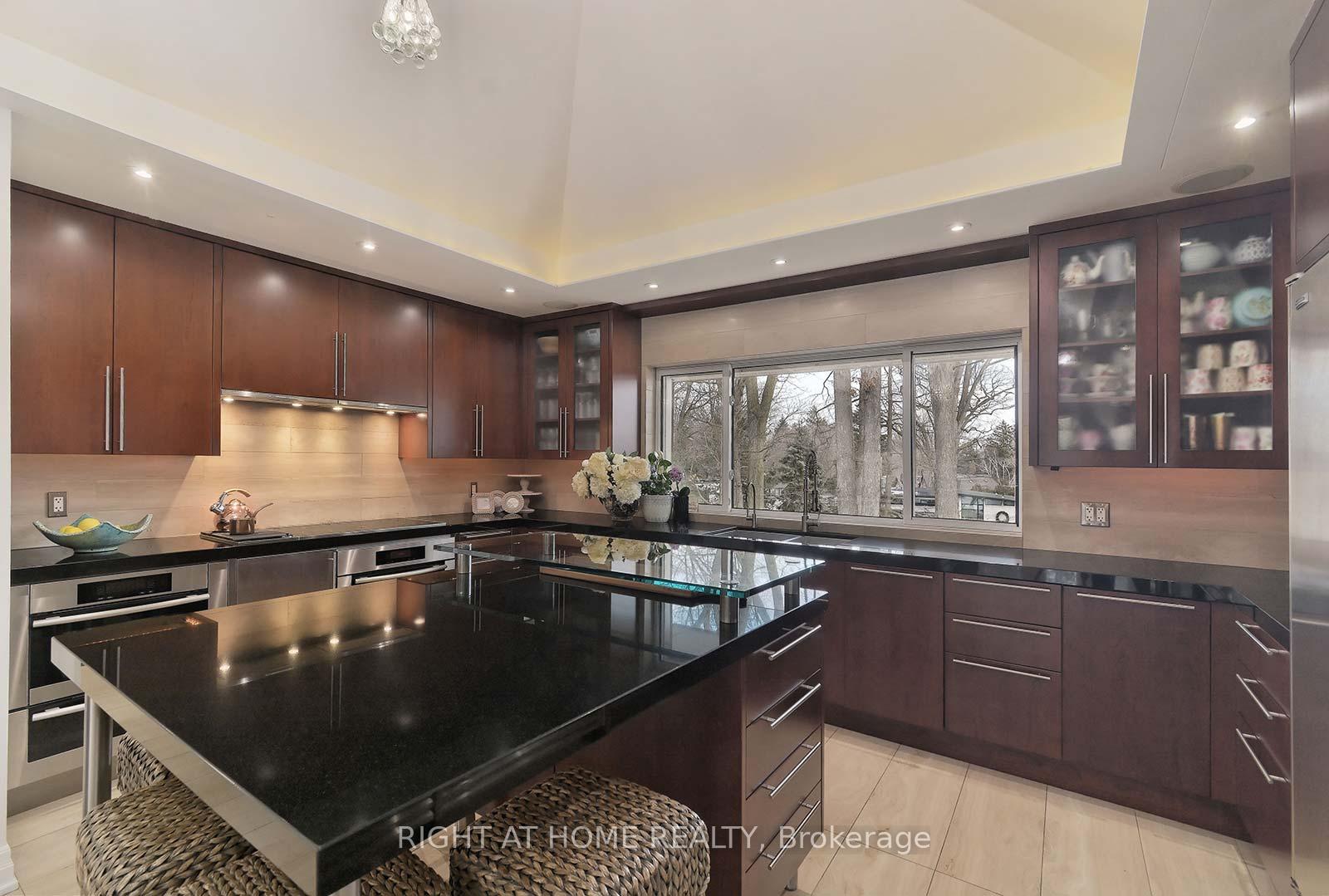 6 Hunthill Crt, Toronto, ON M9A4A2 | 4 Bedroom 7 Bathroom Detached House | Image 7