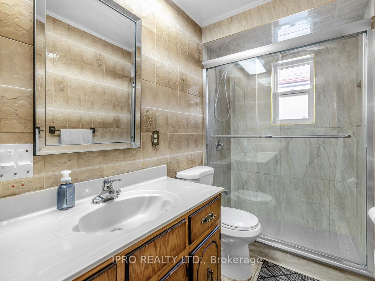 22 Holmesdale Cres, Toronto, ON M6E1Y6 | 2 Bedroom 2 Bathroom Detached House | Image 14