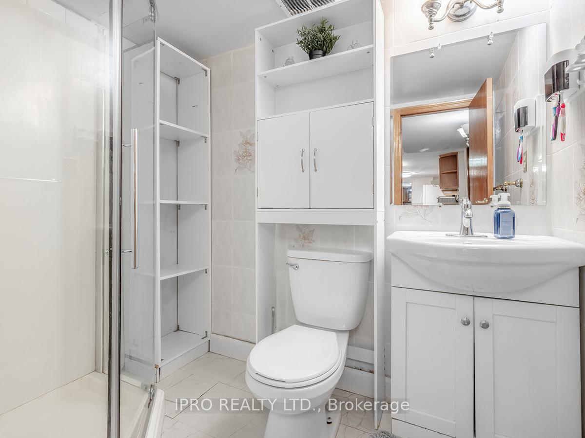 22 Holmesdale Cres, Toronto, ON M6E1Y6 | 2 Bedroom 2 Bathroom Detached House | Image 15