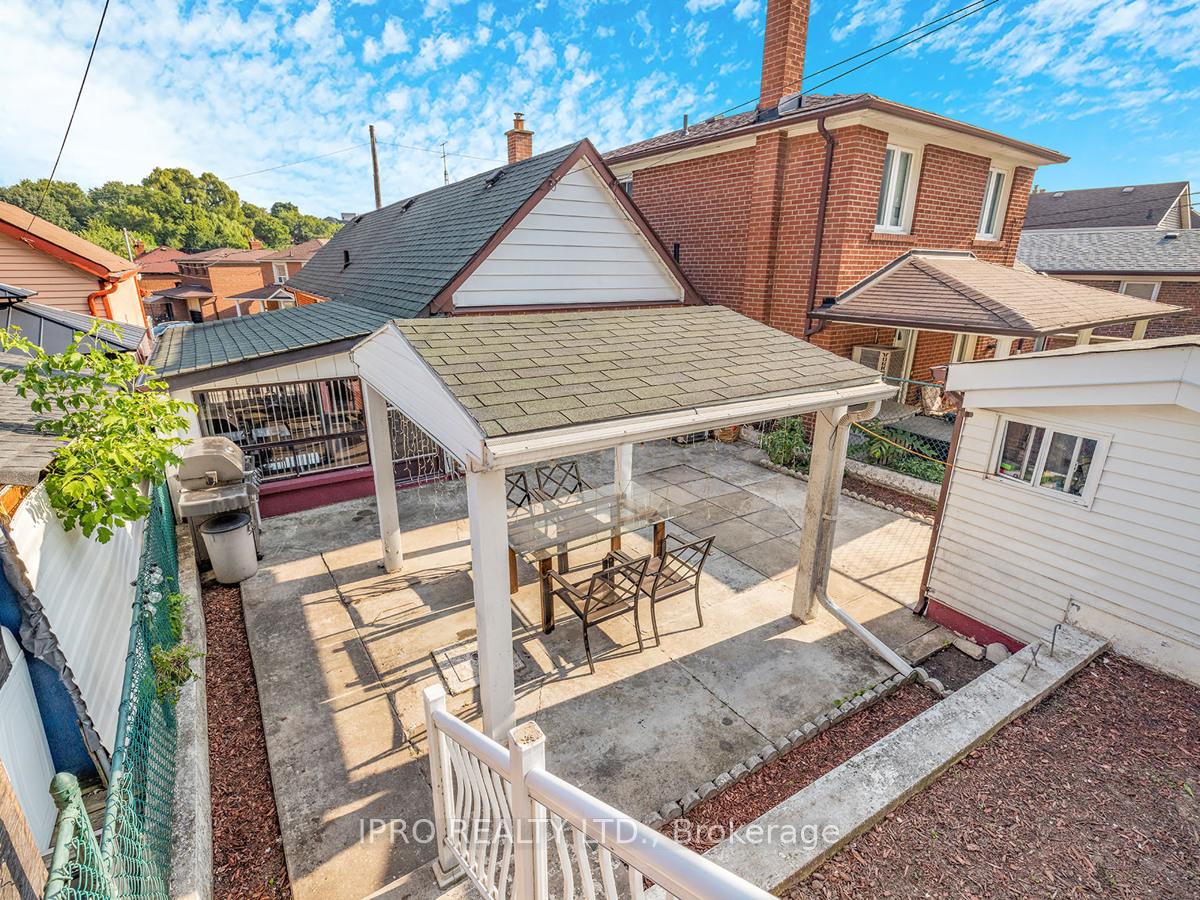 22 Holmesdale Cres, Toronto, ON M6E1Y6 | 2 Bedroom 2 Bathroom Detached House | Image 26