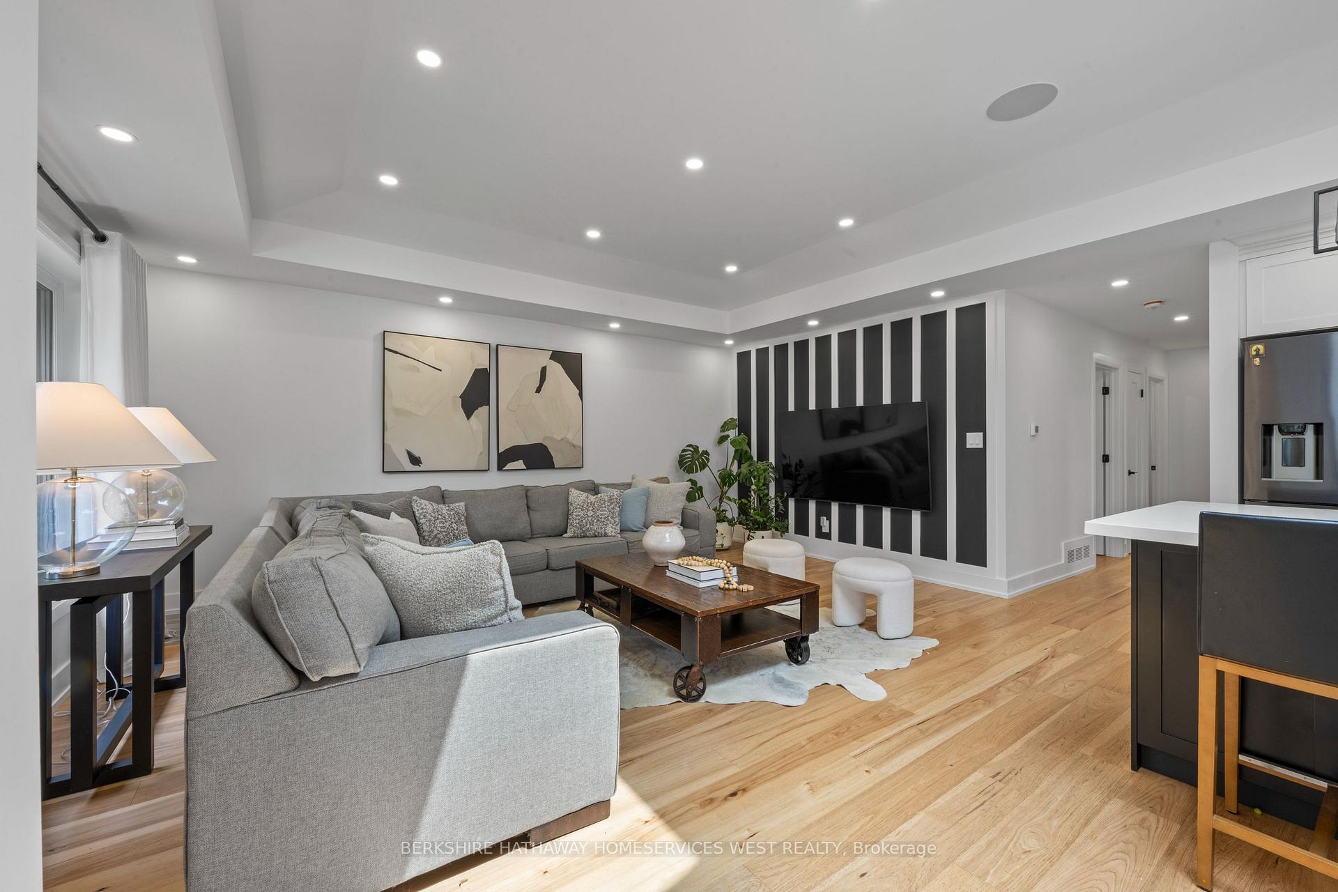 9 Farley Cres, Toronto, ON M9R2A5 | 3 Bedroom 4 Bathroom Detached House | Image 10