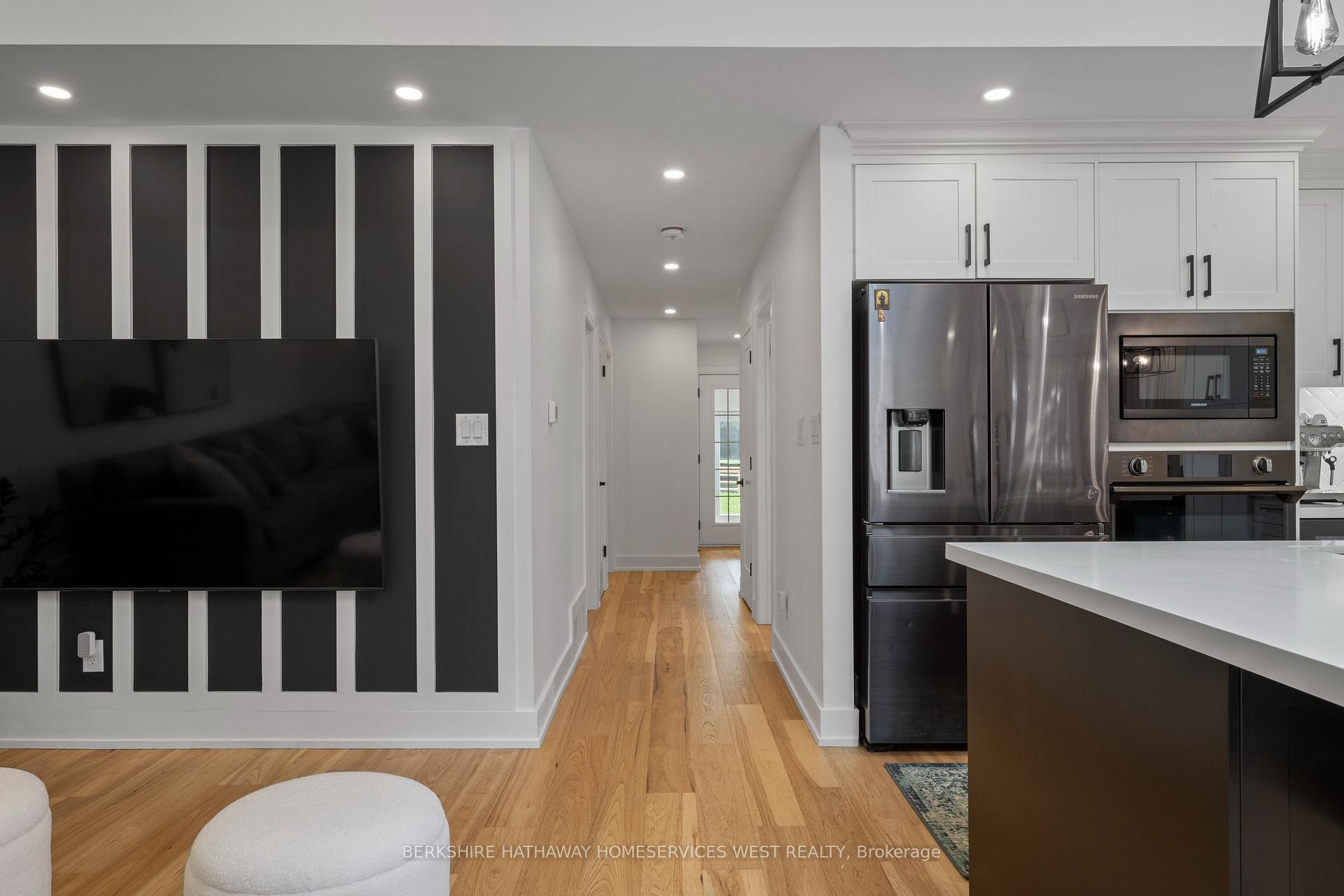 9 Farley Cres, Toronto, ON M9R2A5 | 3 Bedroom 4 Bathroom Detached House | Image 12