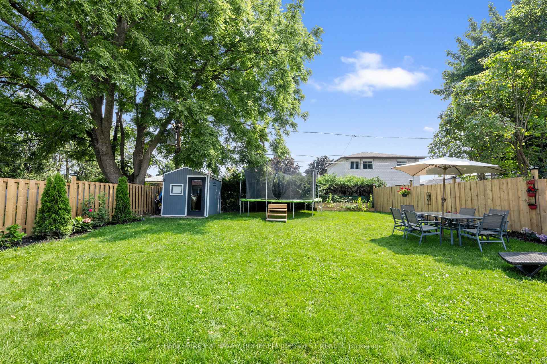 9 Farley Cres, Toronto, ON M9R2A5 | 3 Bedroom 4 Bathroom Detached House | Image 33