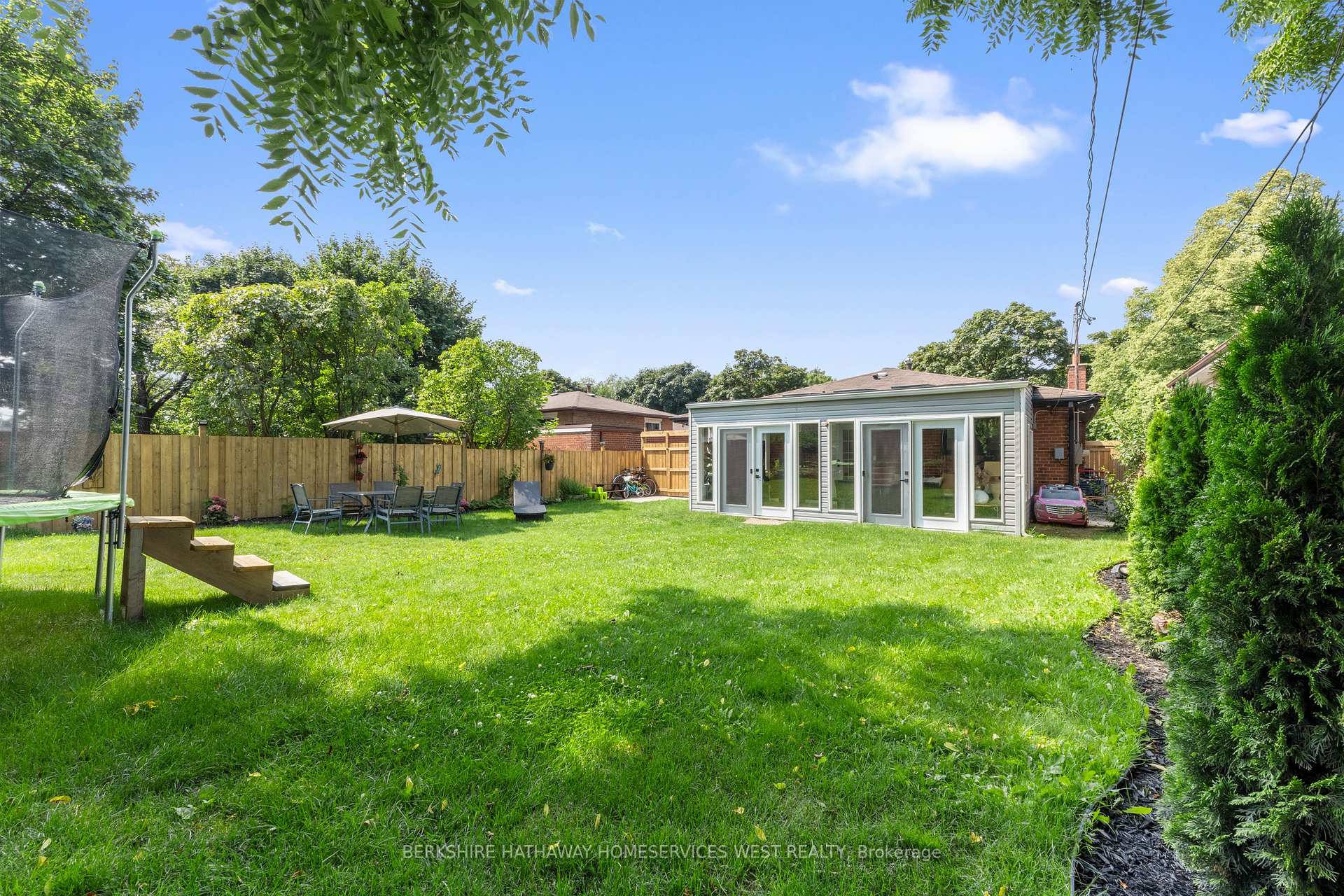 9 Farley Cres, Toronto, ON M9R2A5 | 3 Bedroom 4 Bathroom Detached House | Image 36