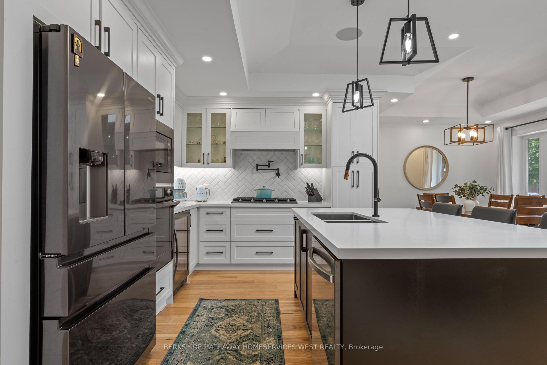 9 Farley Cres, Toronto, ON M9R2A5 | 3 Bedroom 4 Bathroom Detached House | Image 7