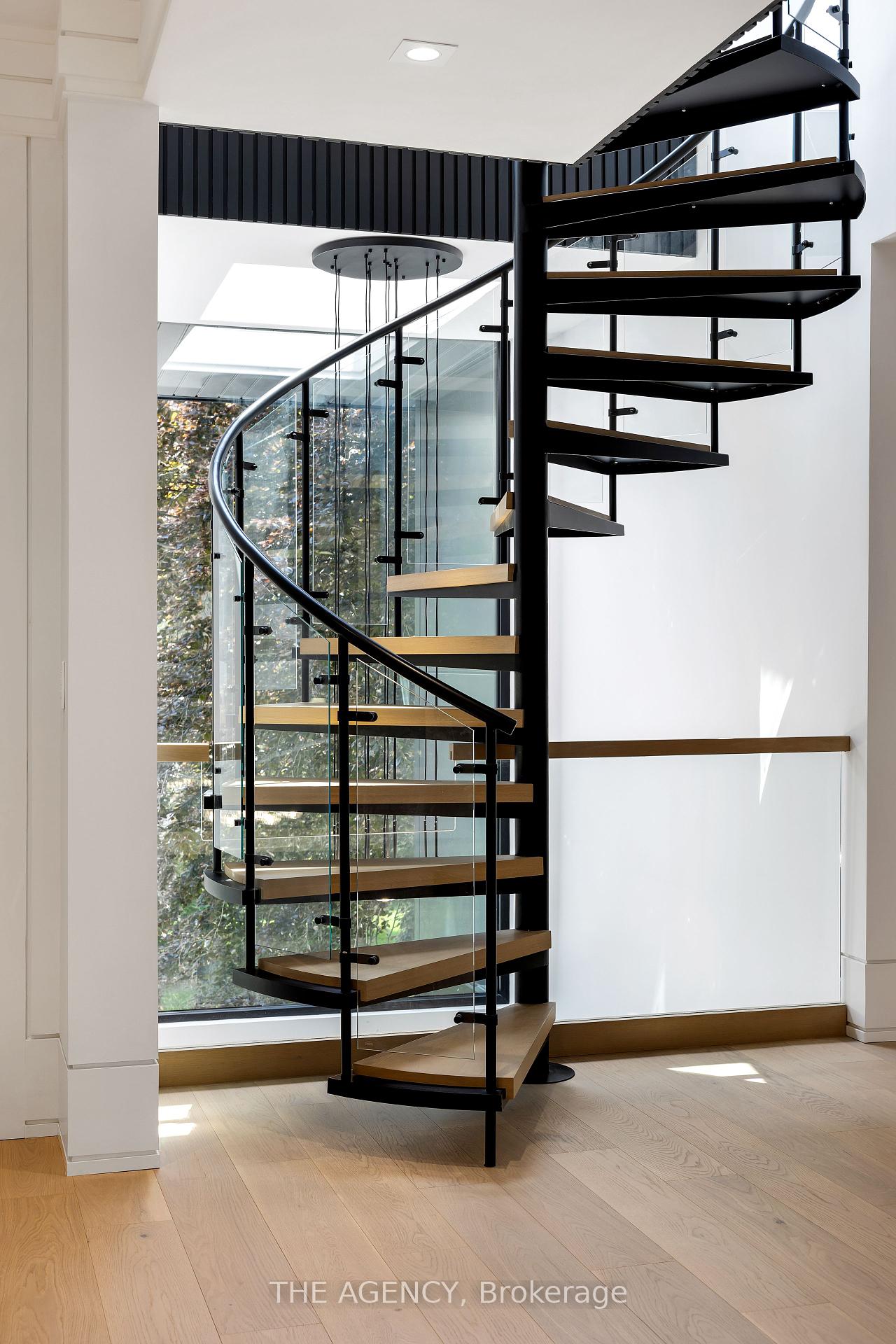 91 Valecrest Dr, Toronto, ON M9A4P5 | 4 Bedroom 8 Bathroom Detached House | Image 18